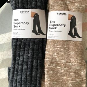 NWOT SONOMA SOCKS (9-11)